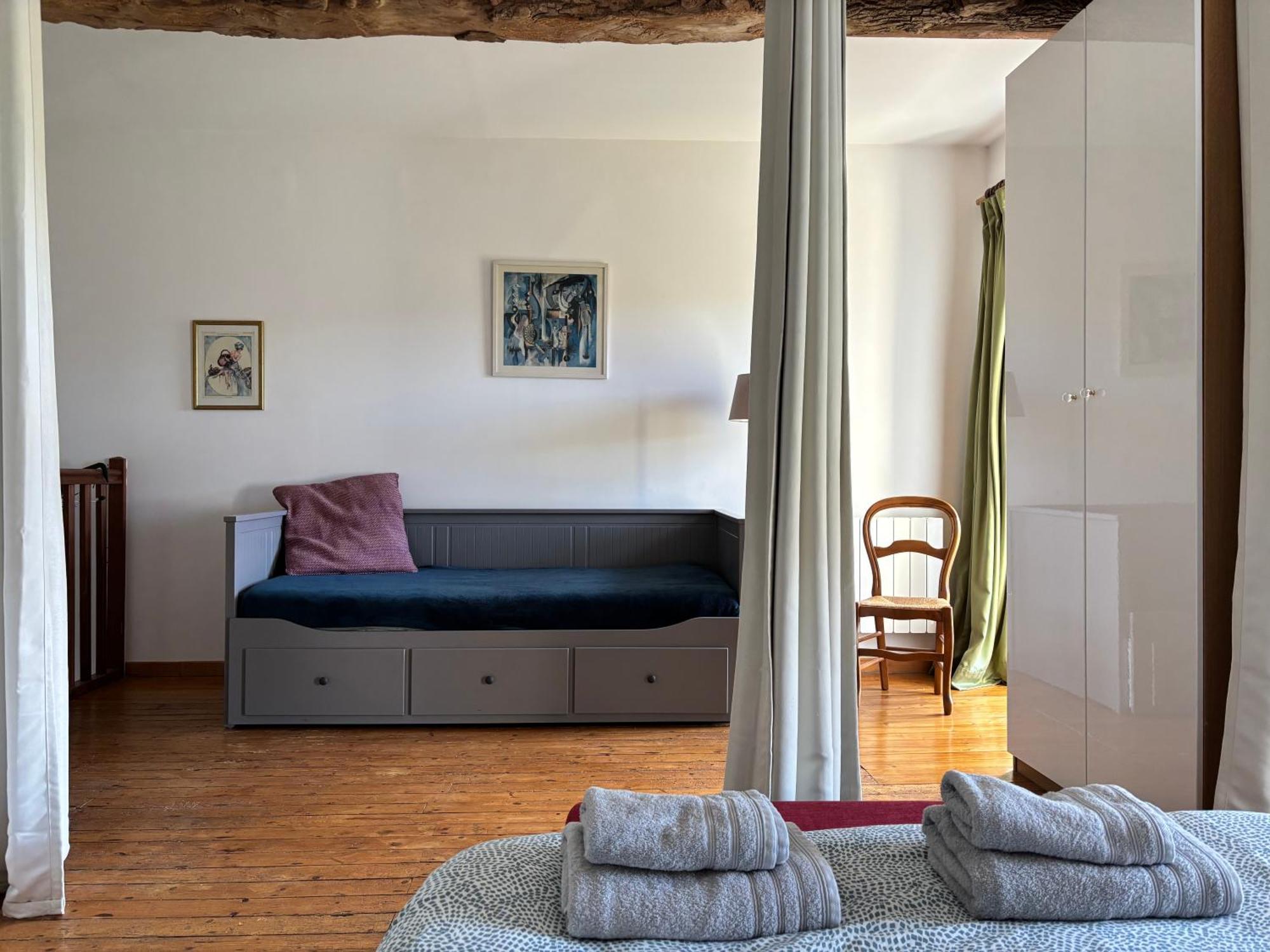 Les Douves Duplex 5 Personnes Lumineux Avec Jardin Et Terrasse Amenagee , Vue Sur Chateau A 5Mn De La Mer, Proche Omaha Beach Et Bayeux Commes Kültér fotó